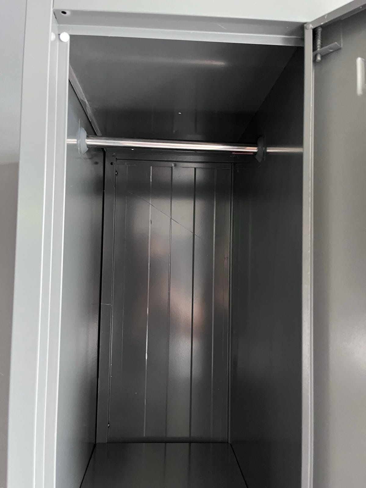 Szafa metalowa 6-drzwiowa do szatni 185 cm - obrazek 5