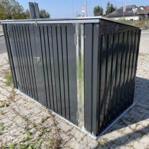 Mały garaż blaszany schowek na rower, narzędzia i meble ogrodowe